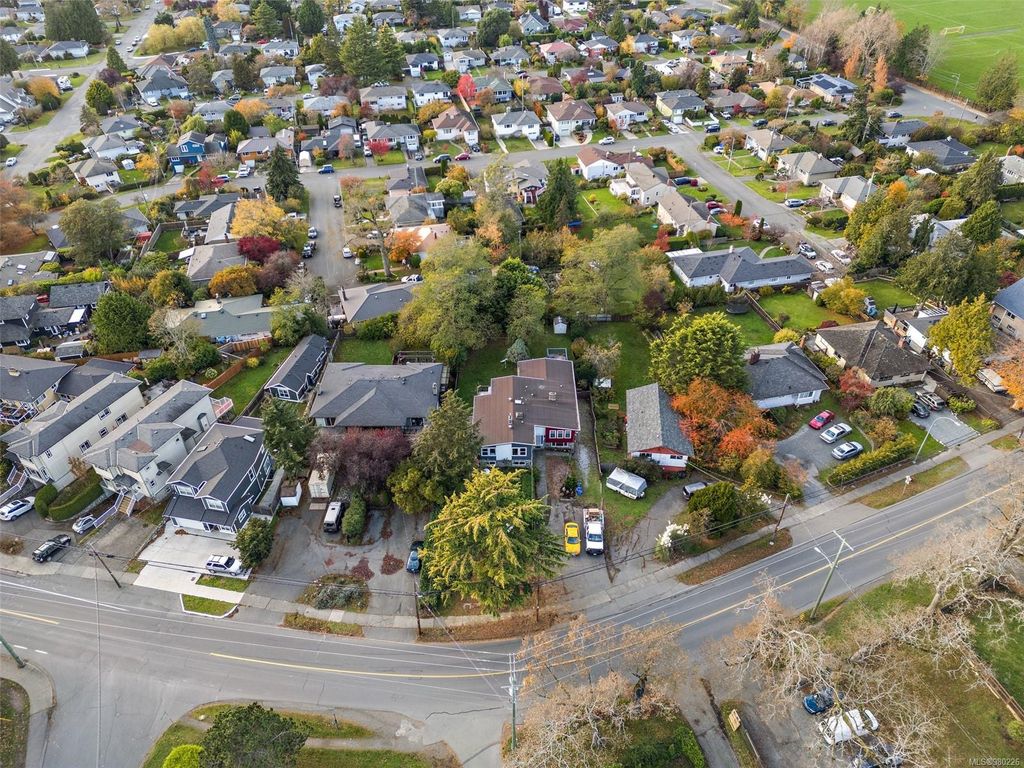 listing image 16046952867798974469