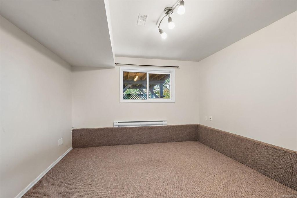 listing image 16043067169511378995