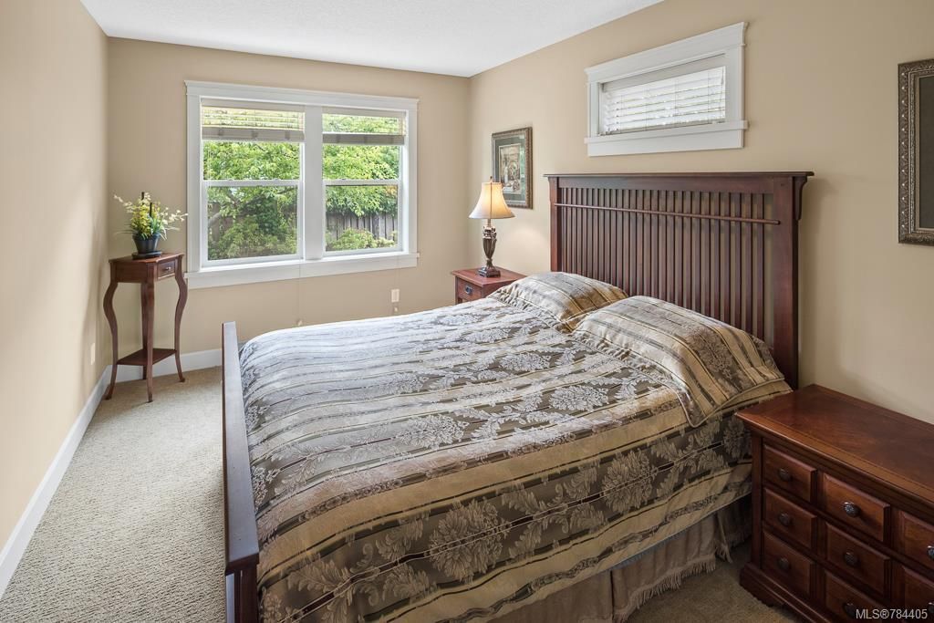 listing image 16044910726427929151