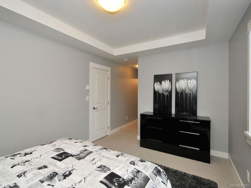 listing image 16043652422913272886