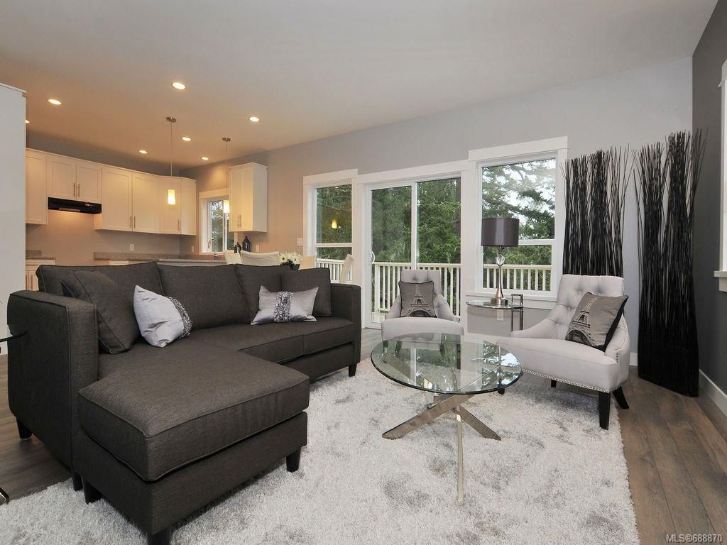 listing image 16046743647401293082