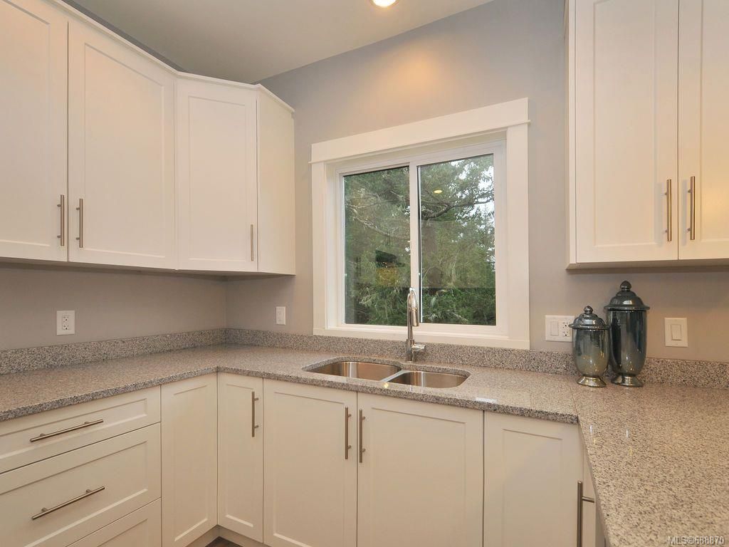 listing image 16048527200551404163