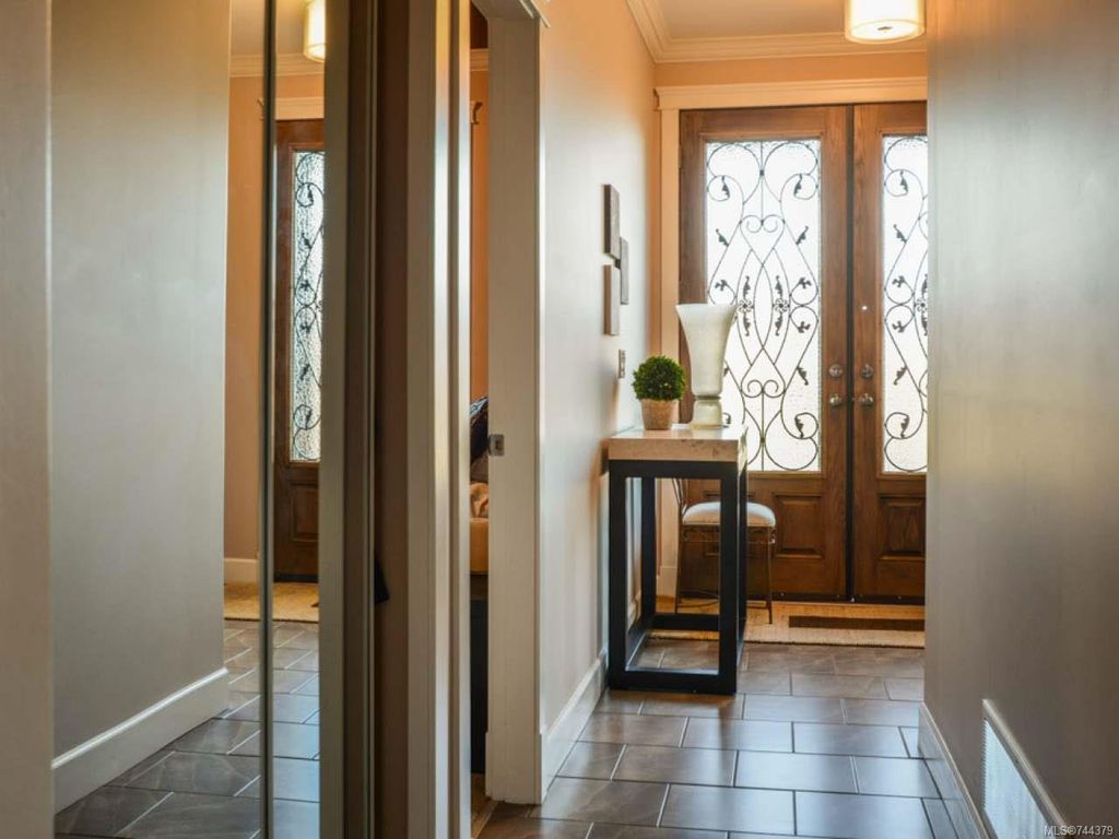 listing image 16047488258827599840