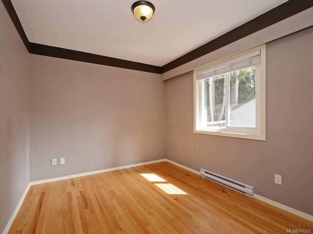 listing image 16047633844164008632