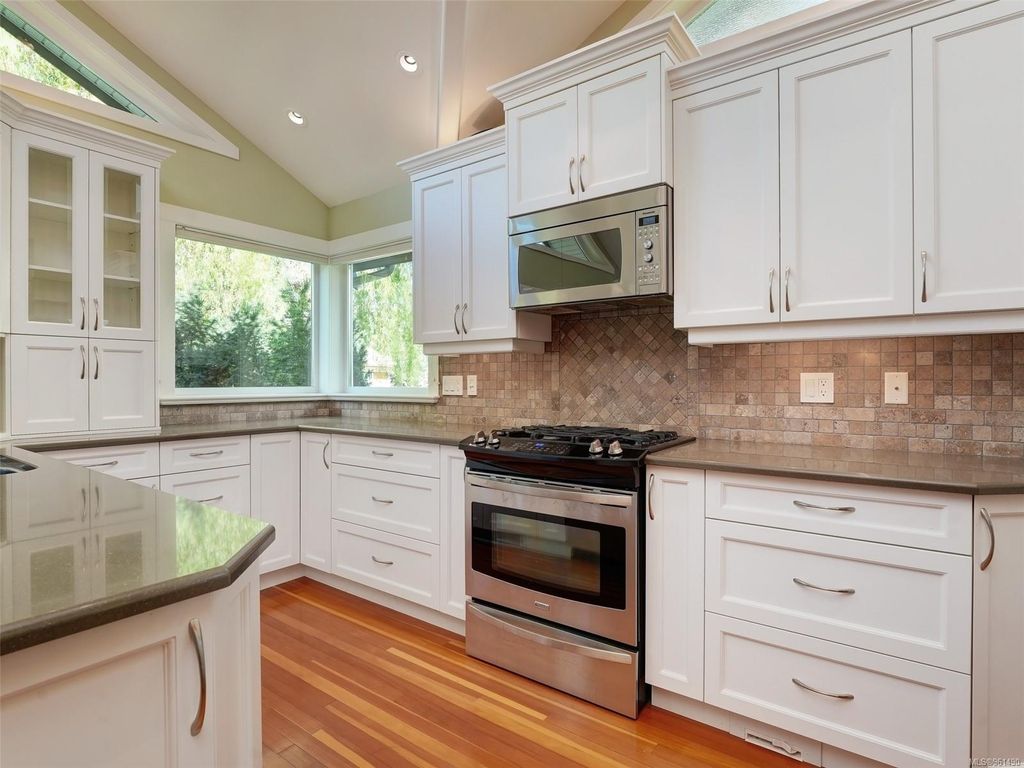 listing image 16045887664365820140