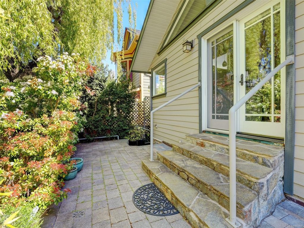 listing image 16043204719281797457