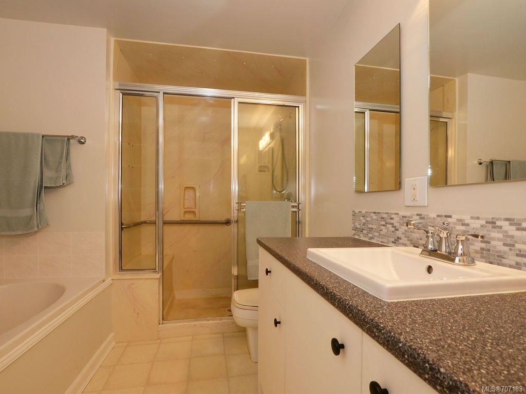 listing image 16045978242131848732