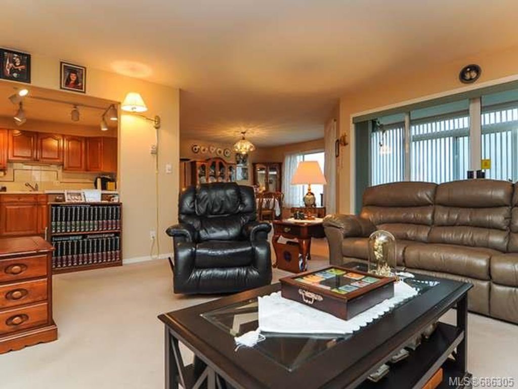 listing image 16042550460741674549
