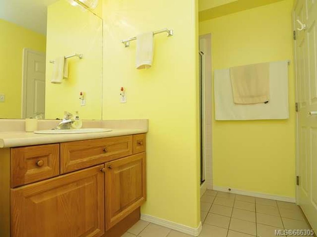 listing image 16040036263960793220