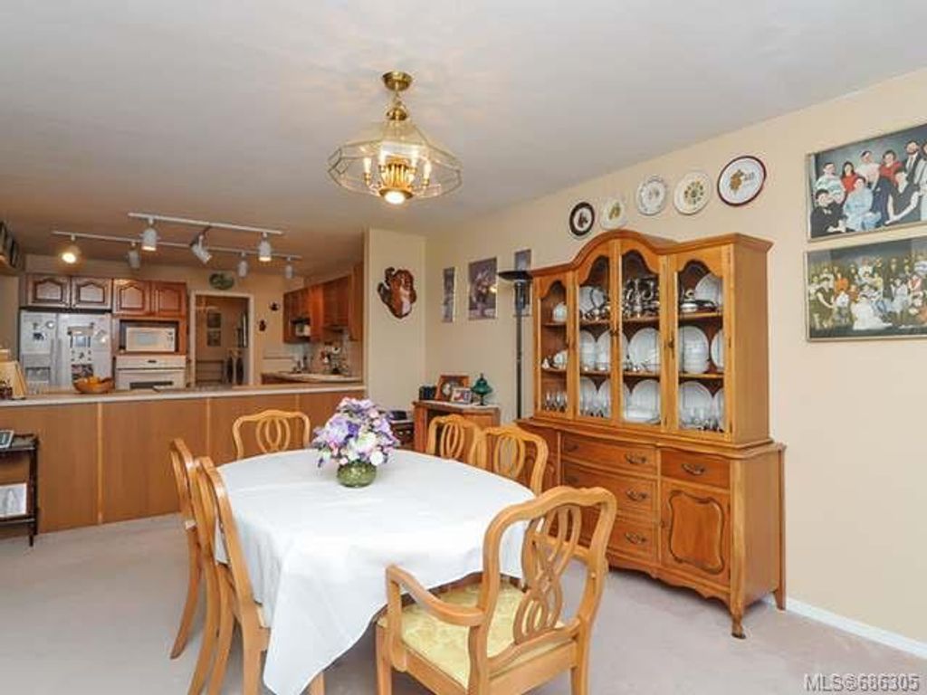 listing image 16042038503011889816