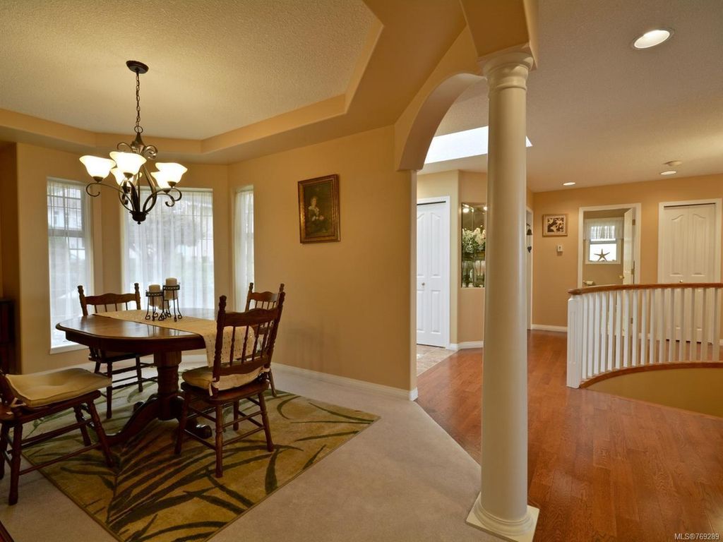 listing image 16049119259122094278