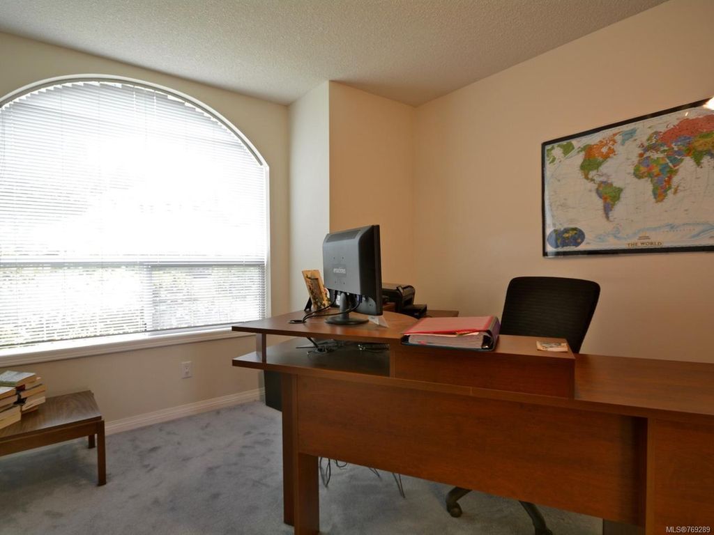 listing image 16044269848948515736
