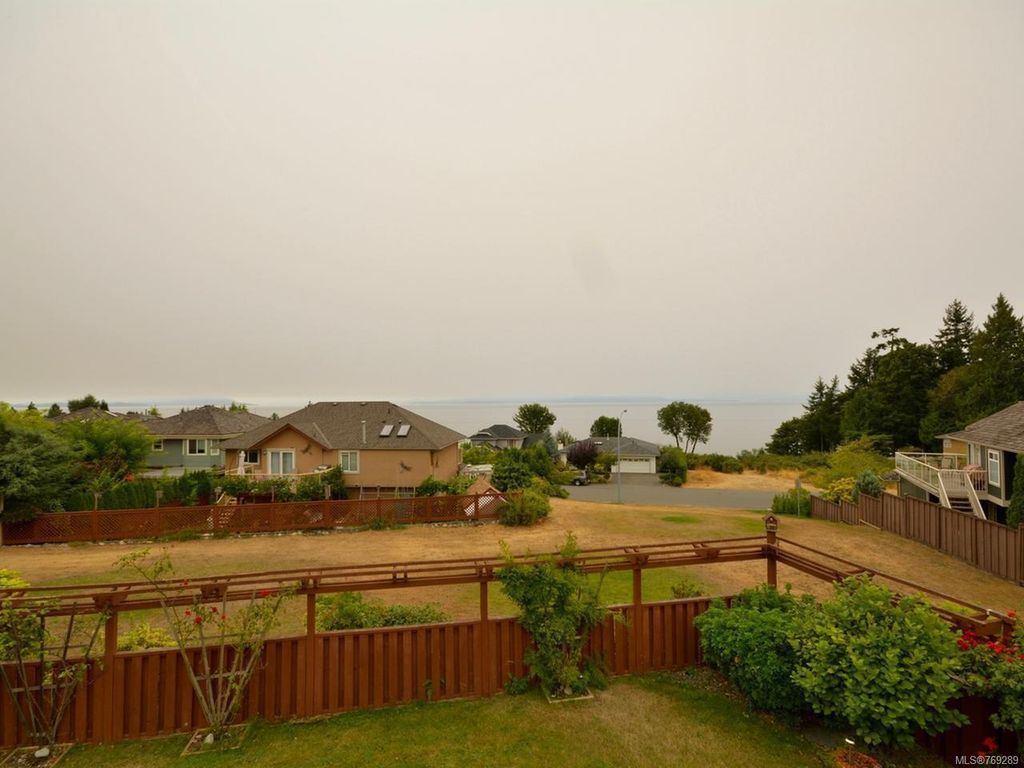 listing image 16042382142815744897
