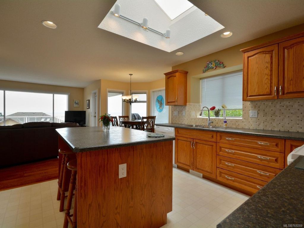 listing image 16047083040637809520