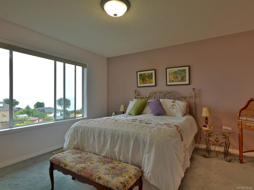 listing image 16043494056227122526