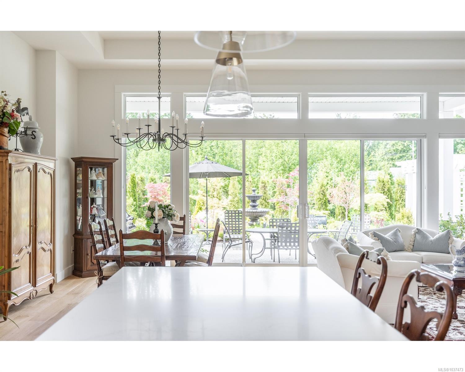 839 CLAYMORE Cres