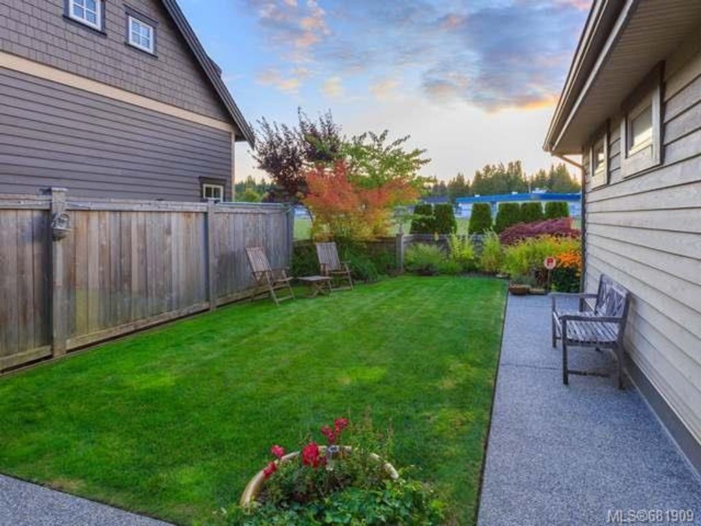 listing image 16041557906588366643