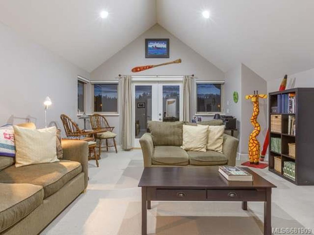 listing image 16043965344791007195