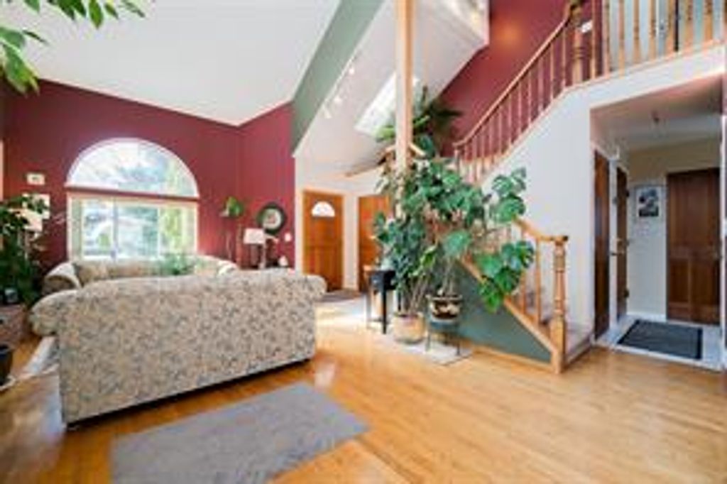 listing image 16047706931863507408