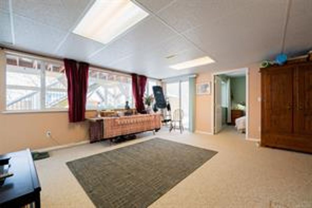 listing image 16046718111319645081