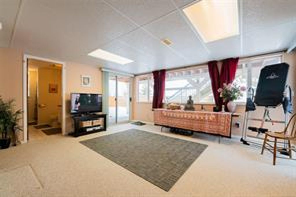 listing image 16042447868718037129
