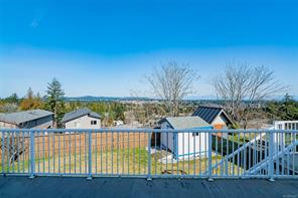 listing image 16049876679846485950