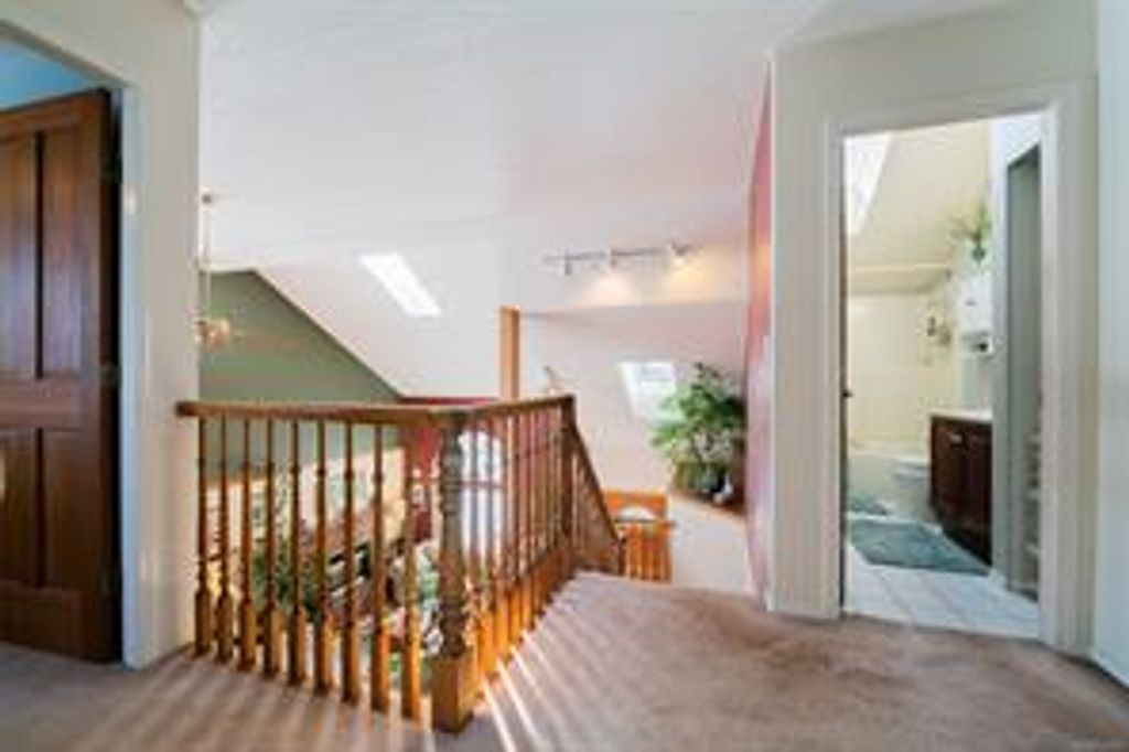 listing image 16042738588104864744