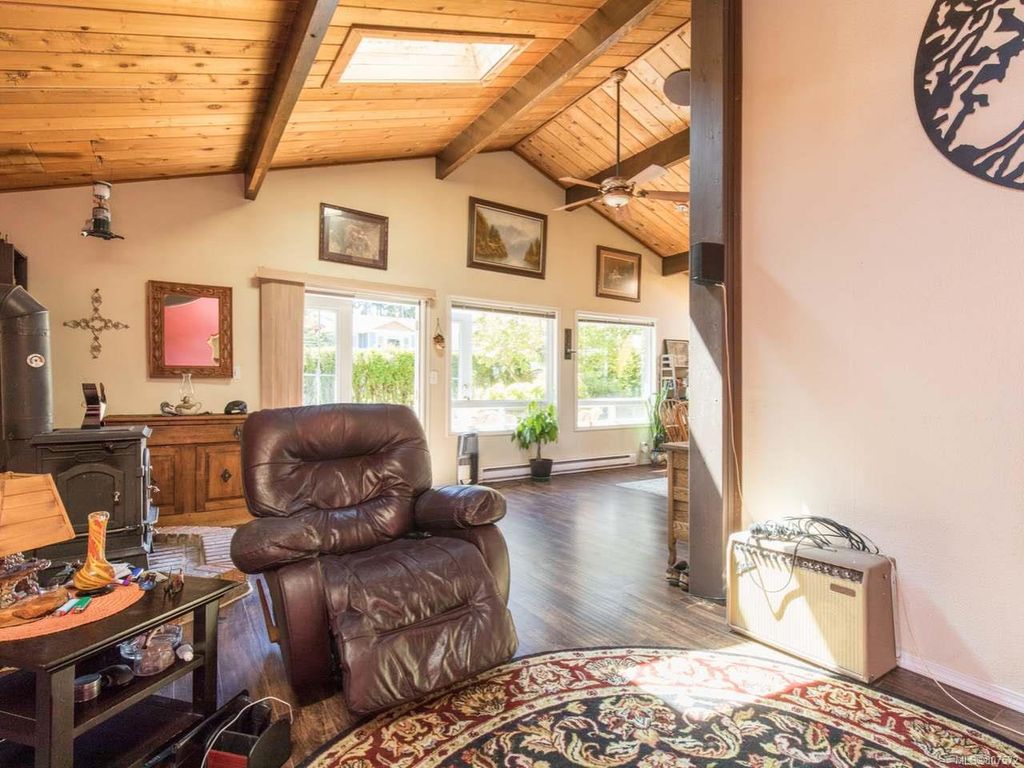 listing image 16044890015098879758