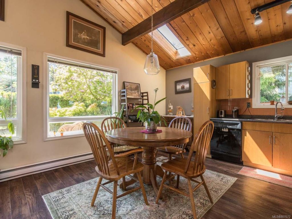 listing image 16040230123564546180