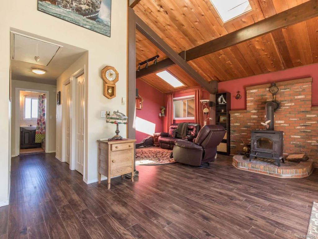 listing image 16040535619059938919