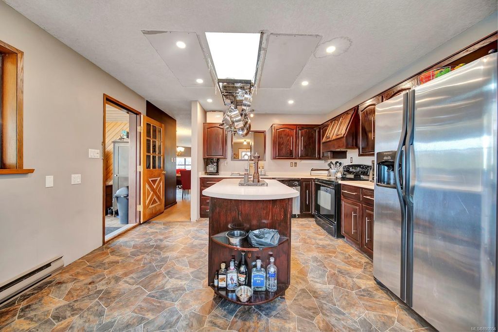 listing image 16042127013238460107