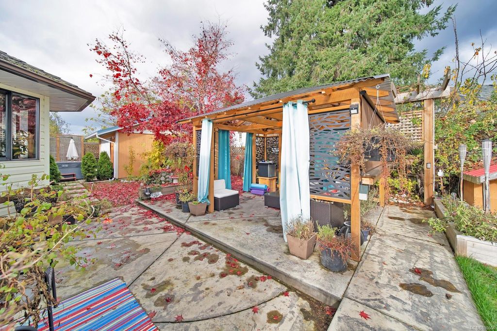 listing image 16042764657403340886