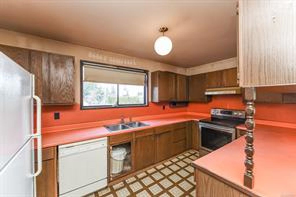 listing image 1604765592379