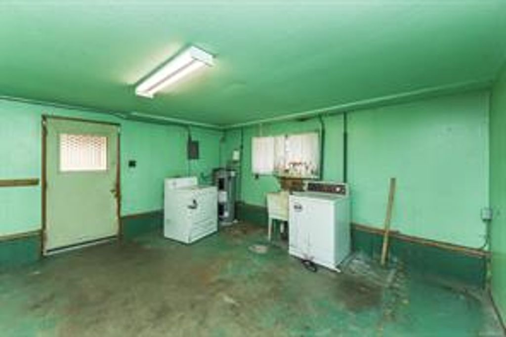 listing image 16042515344371