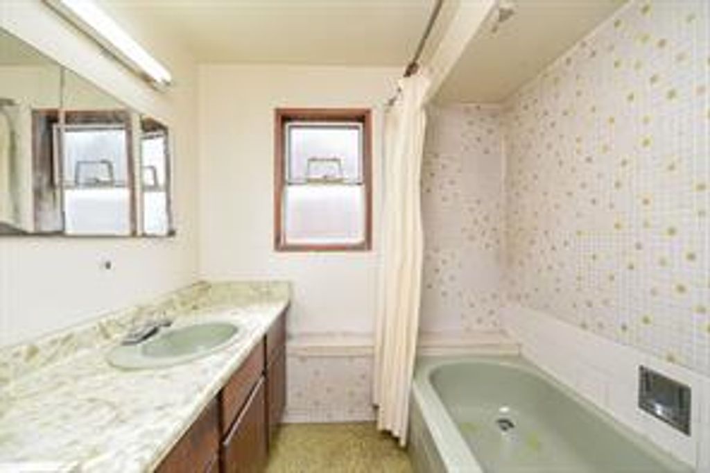 listing image 16042111182289