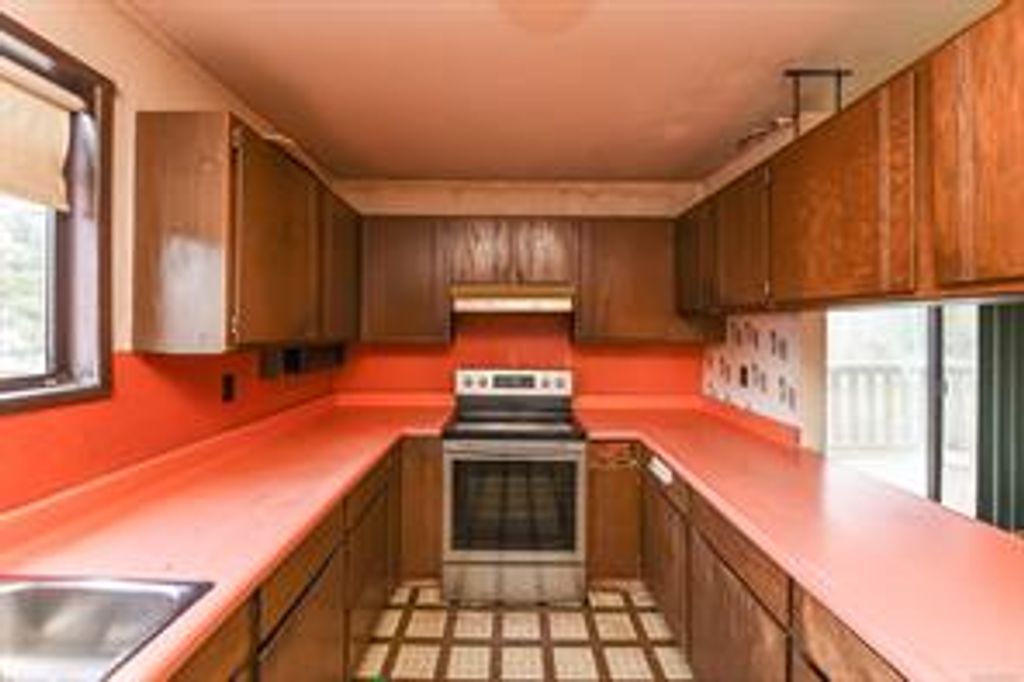 listing image 16043679788041