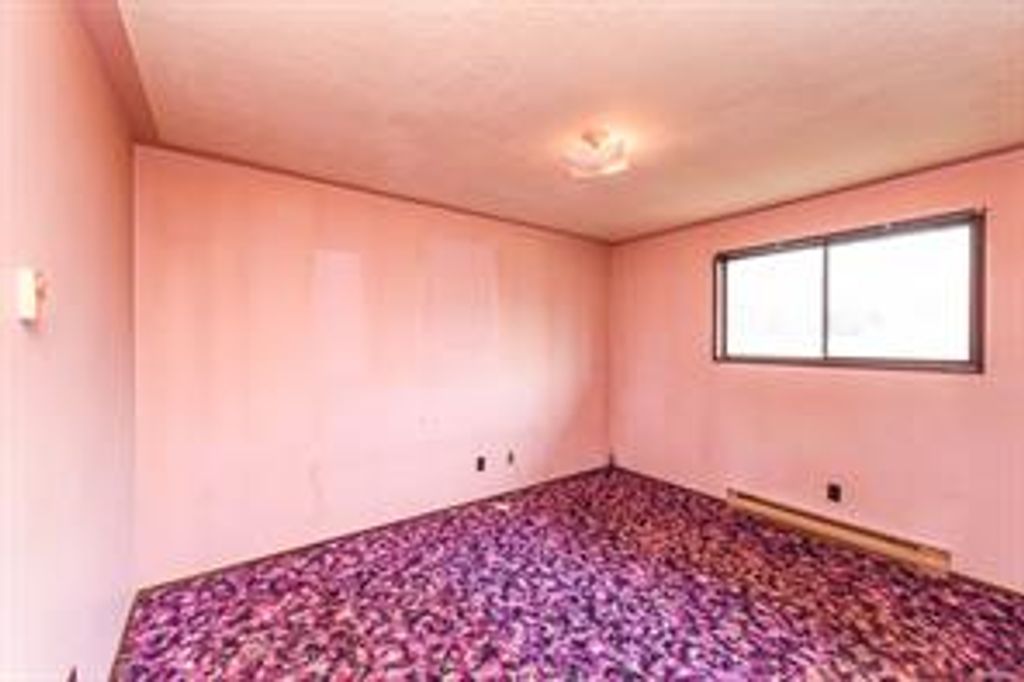 listing image 16042045207467