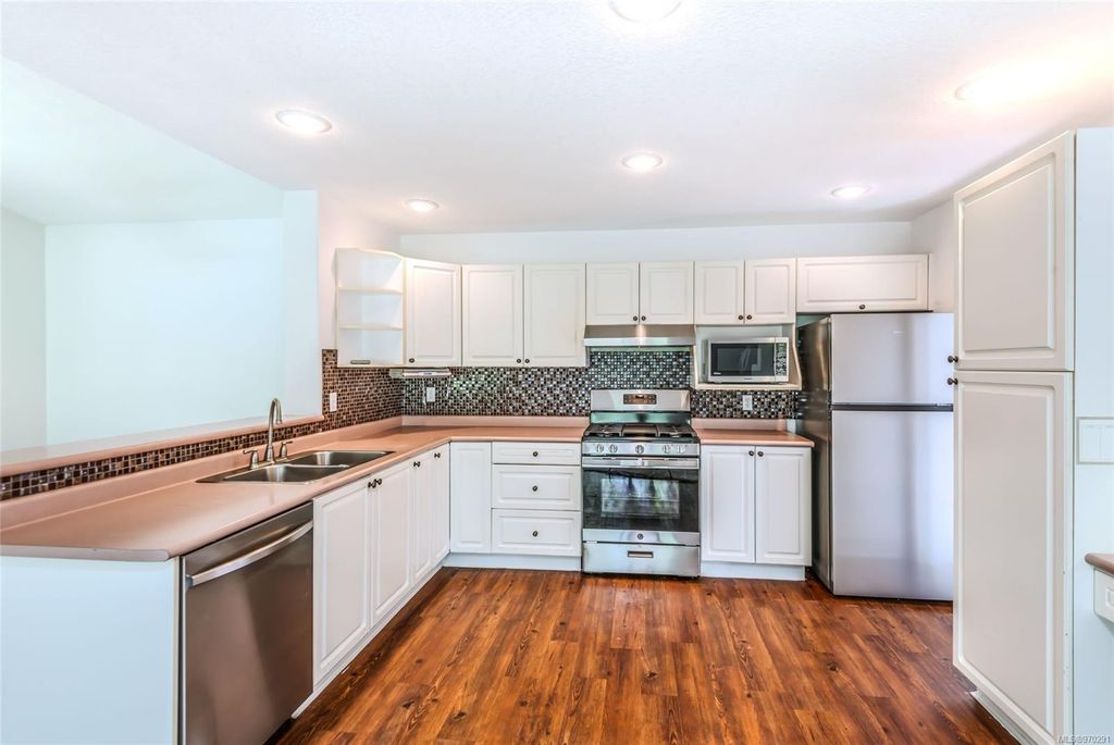 listing image 16043441111822693783