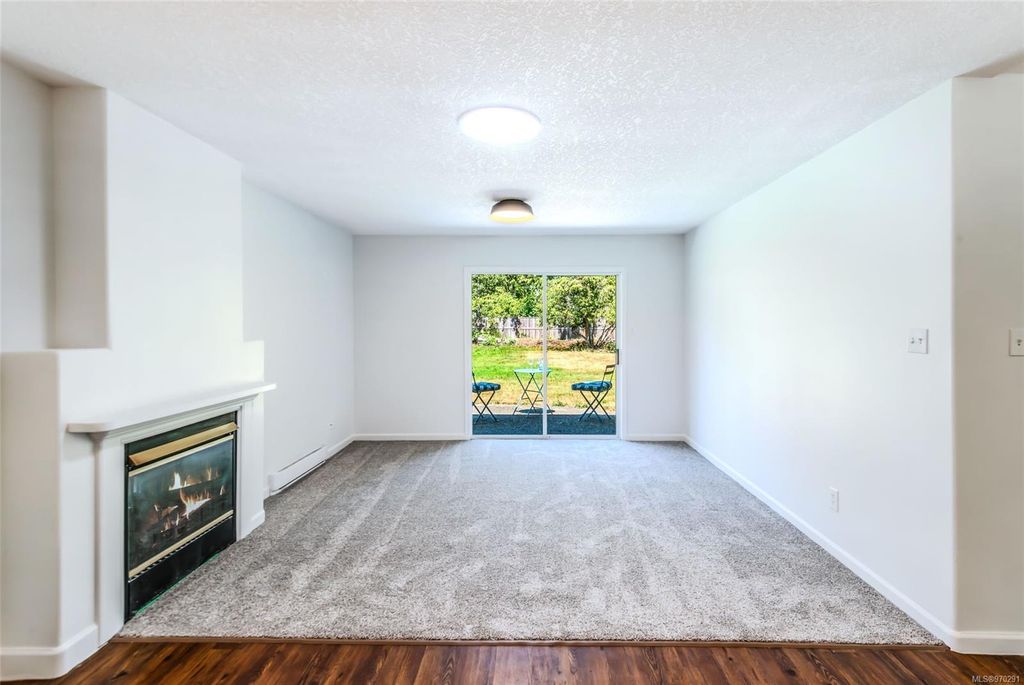 listing image 16043875661229986204