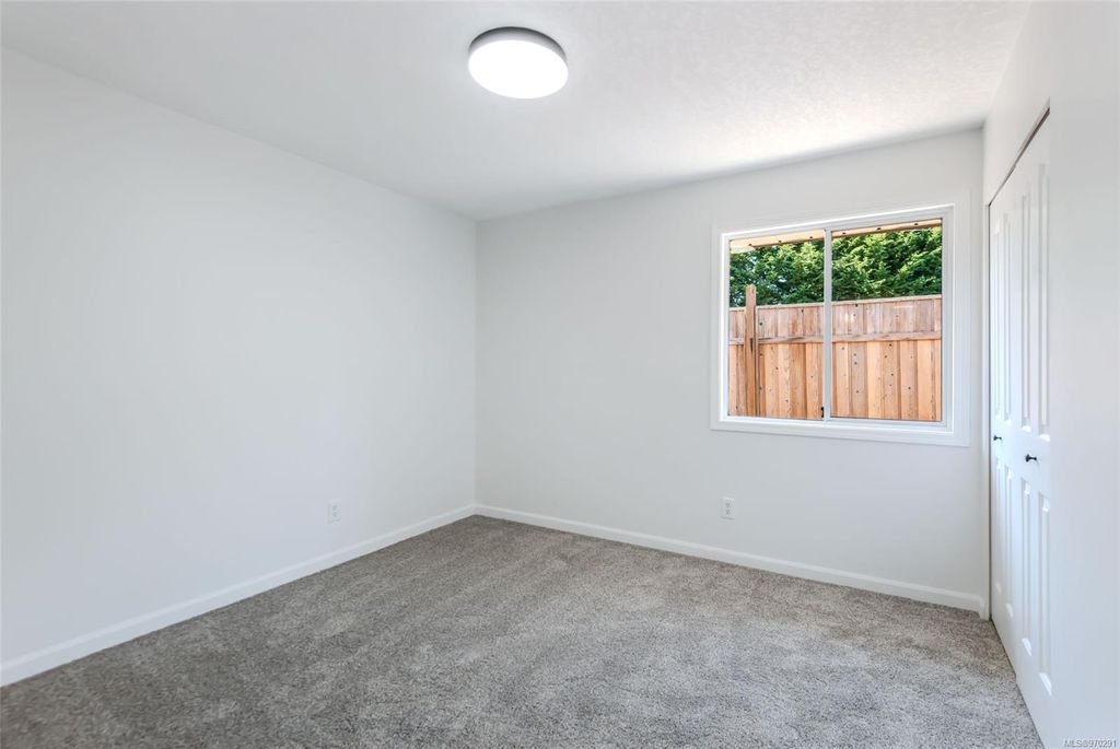 listing image 16049997658953990753