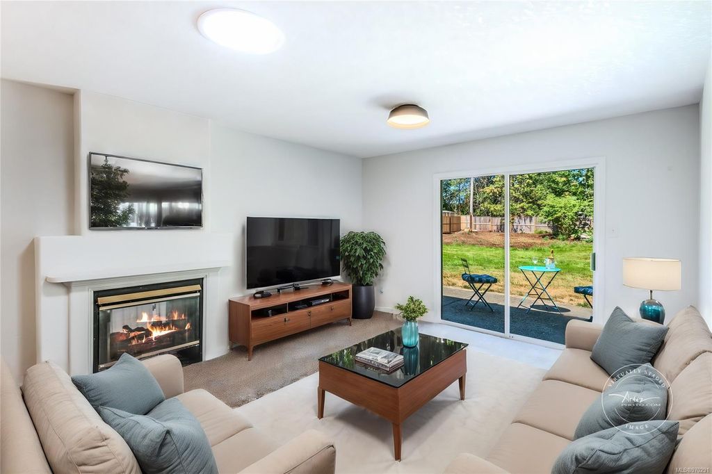 listing image 16046531661639396456