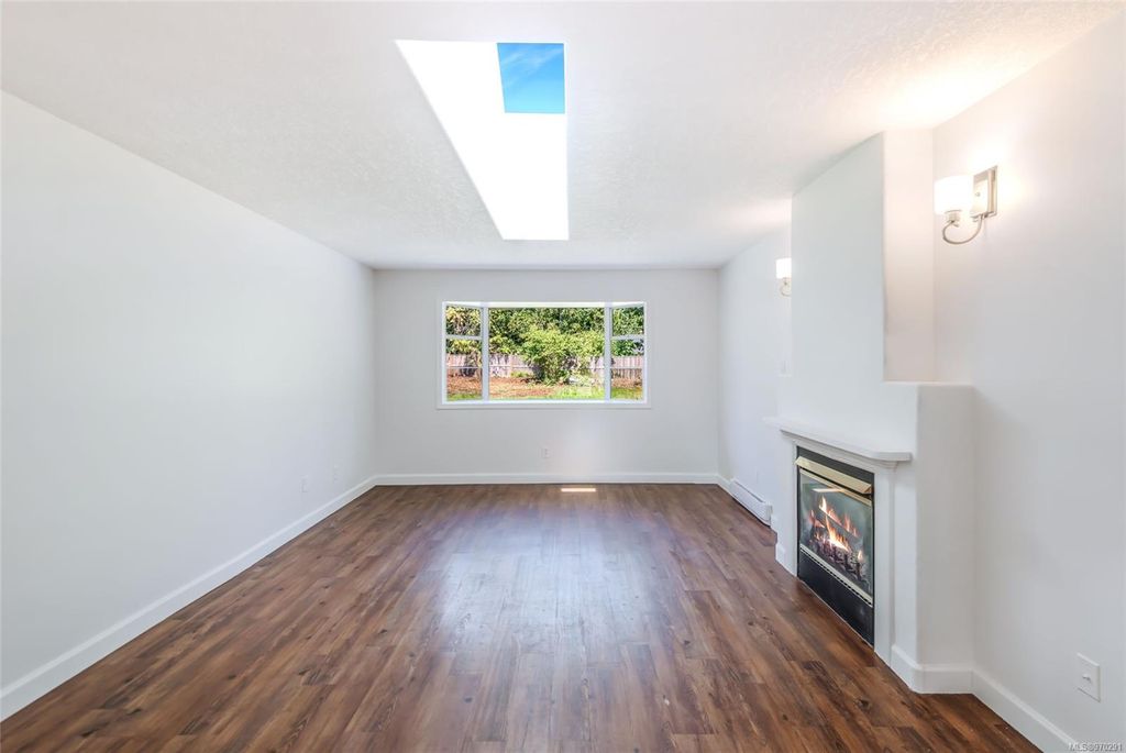 listing image 16042726125109970781