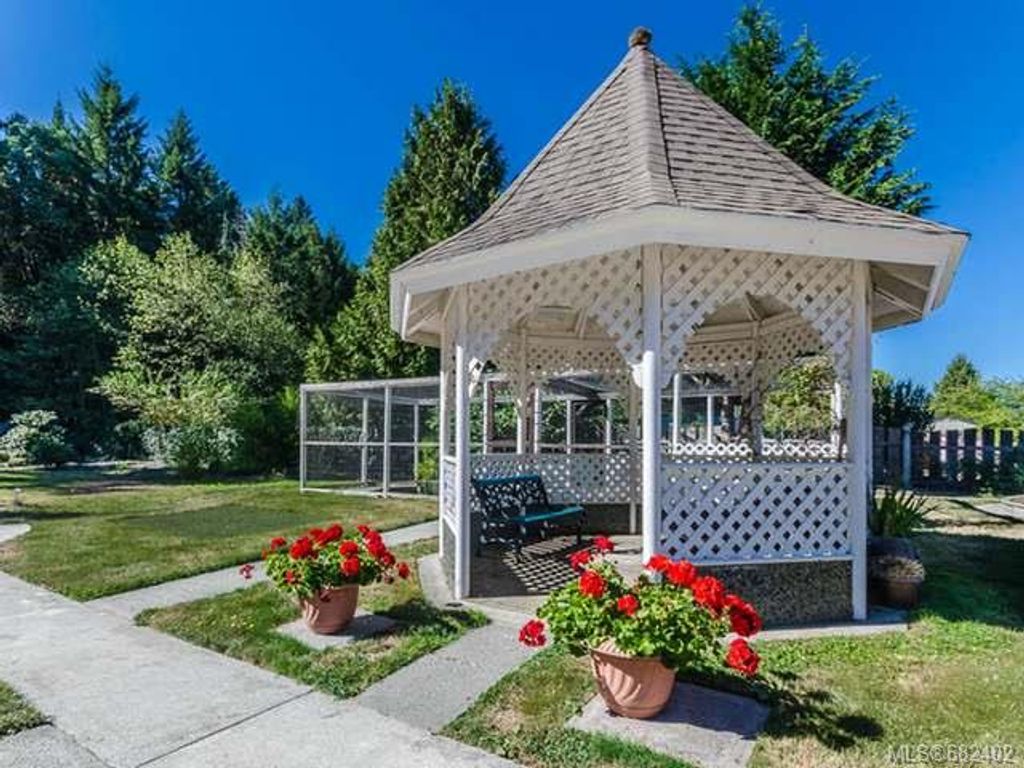 listing image 16042542508037825765