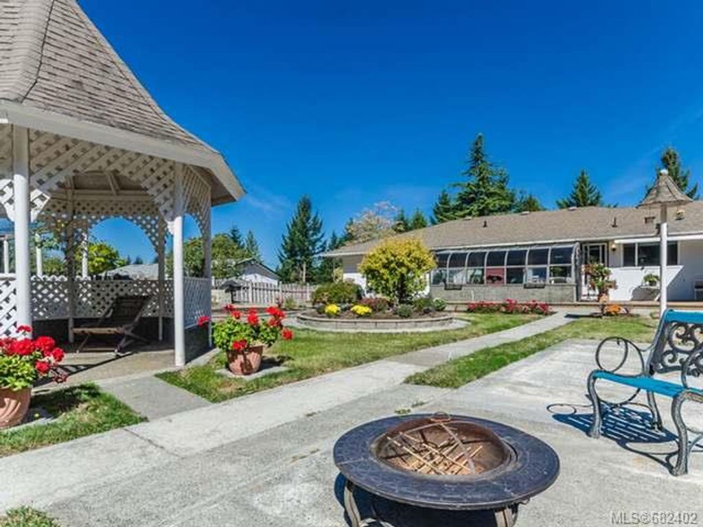 listing image 16042468405348677707