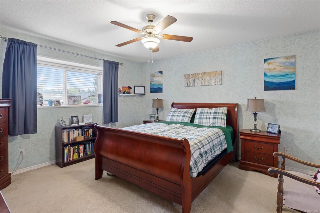 listing image 16045258849223412397