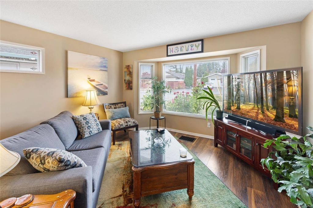 listing image 16046384987297872505