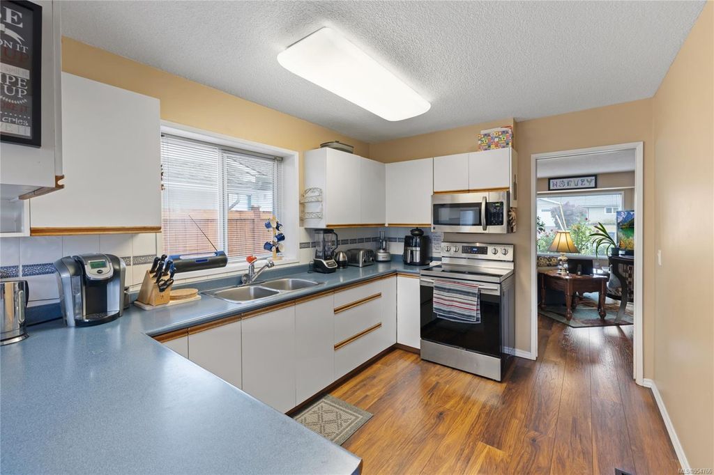 listing image 16040043854382286561