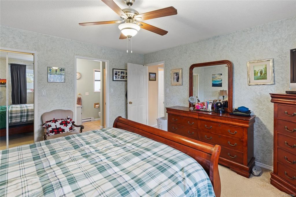 listing image 16040962693639547222