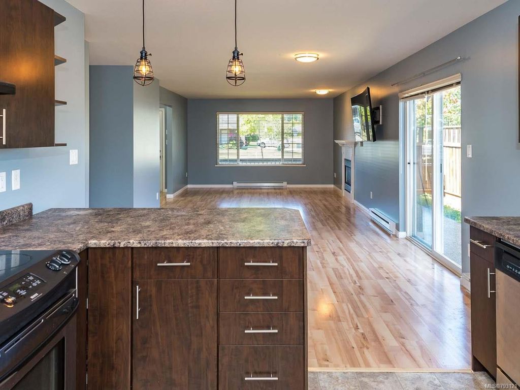 listing image 16047306780804434306