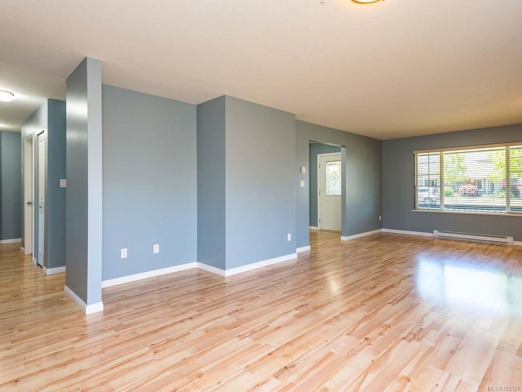 listing image 16044709269927292672